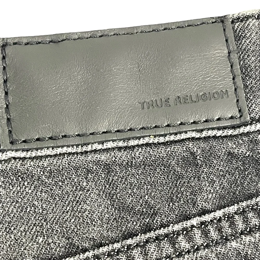 True Religion Caia Fray Hem Mid-Rise Denim Short Size 27 - Picture 10 of 11